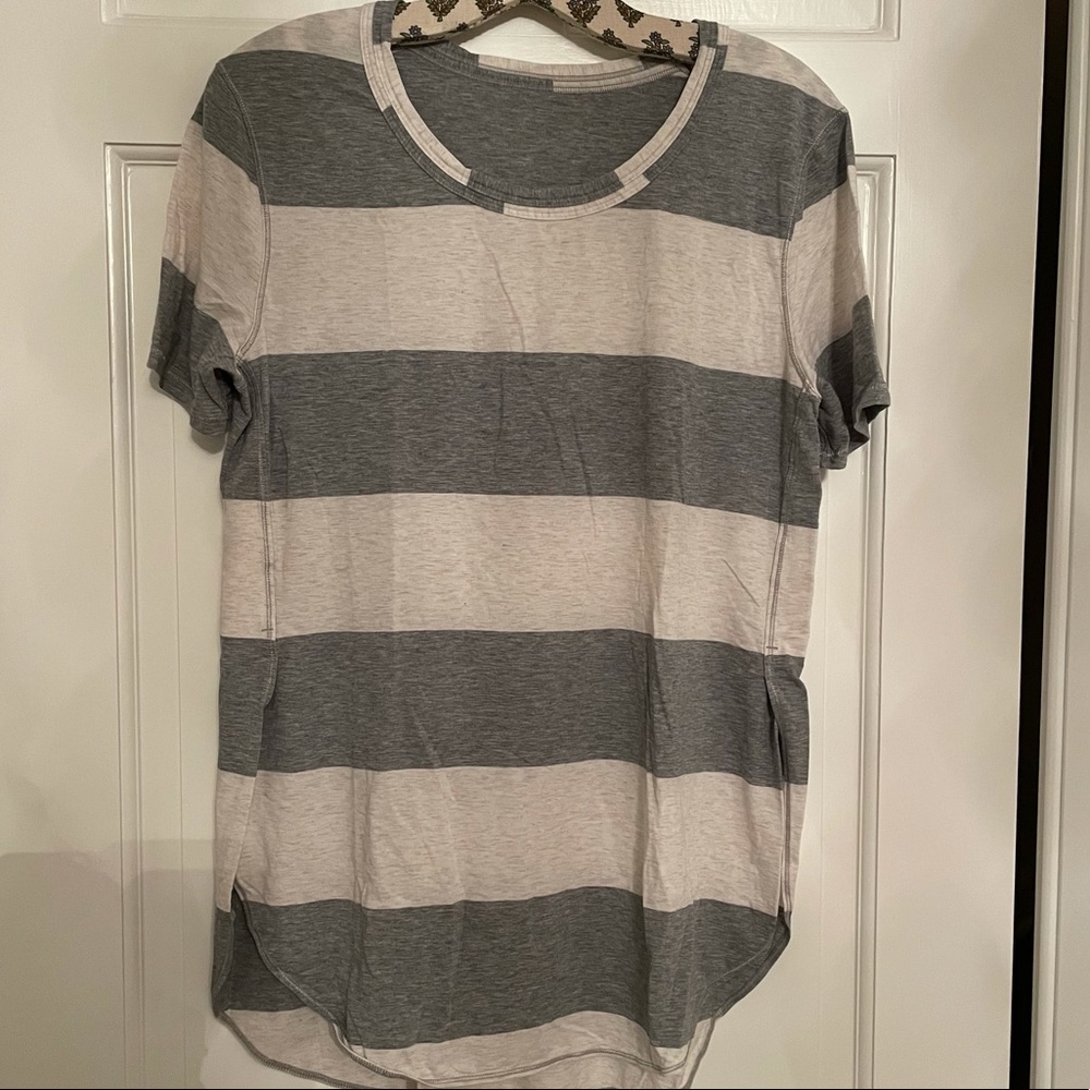 LuluLemon Short Sleeve T Shirt